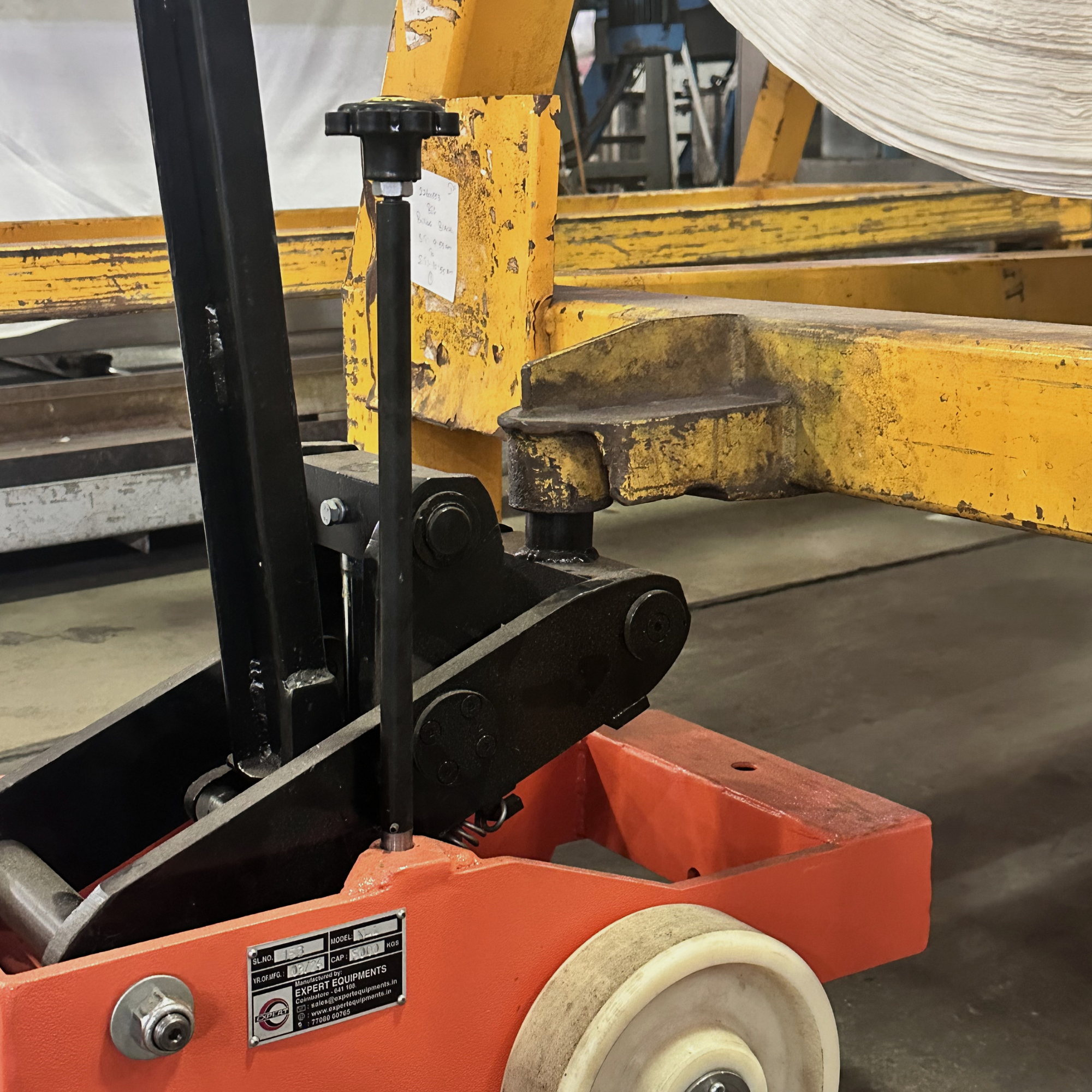 Hydraulic A-Frame Tow Trolley — View 4